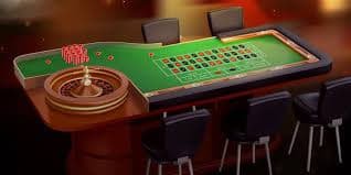 Dealer langsung di studio piala888 membagikan kartu domino